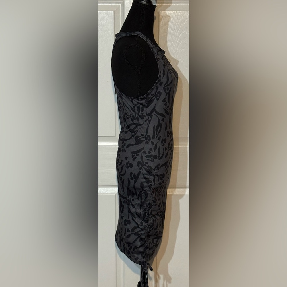 Cupshe Beach Dress NWT – Size S – Gray & Black Floral - Picture 2 of 6